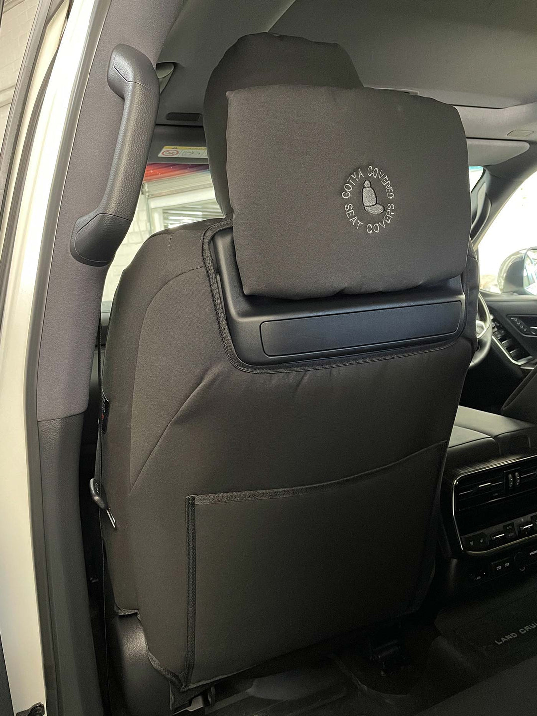 landcruiser 300 series sahara dvd screen cover